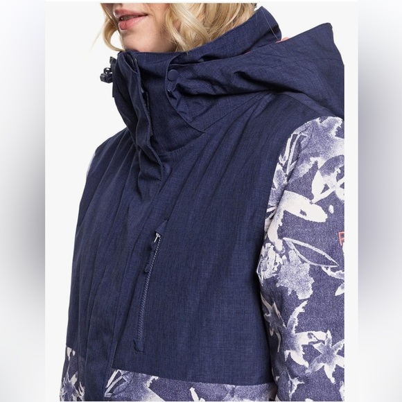 Roxy Ski Jacket - Picture 12 of 13